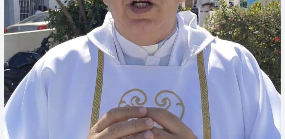 Obispo Castro Marte designa sacerdote Antonio Villavicencio de parroquia Santa Cruz de El Seibo