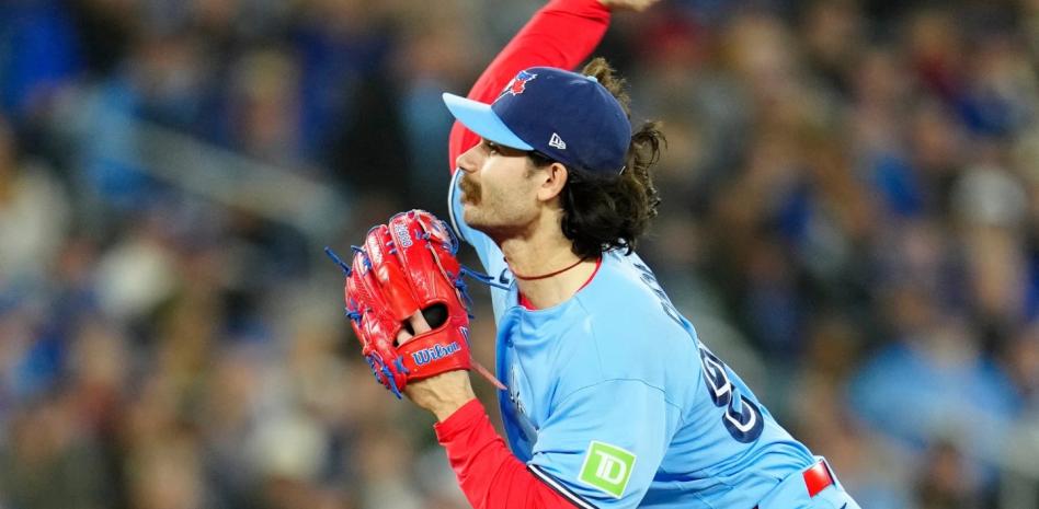 Cease y Guerrero Jr. abandonan partido contra los Piratas por lesiones
