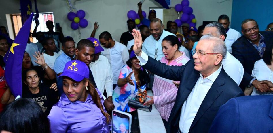 Danilo reconoce prohibición de encuestas pero cuestiona la tardanza de la JCE en hacerlo