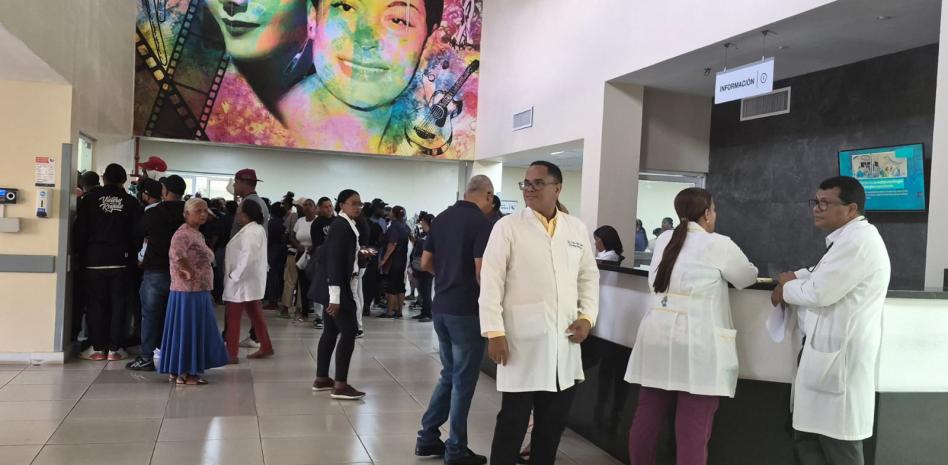 Médicos y enfermeras califican de indigno método de pago aplicado en el hospital Jaime Mota