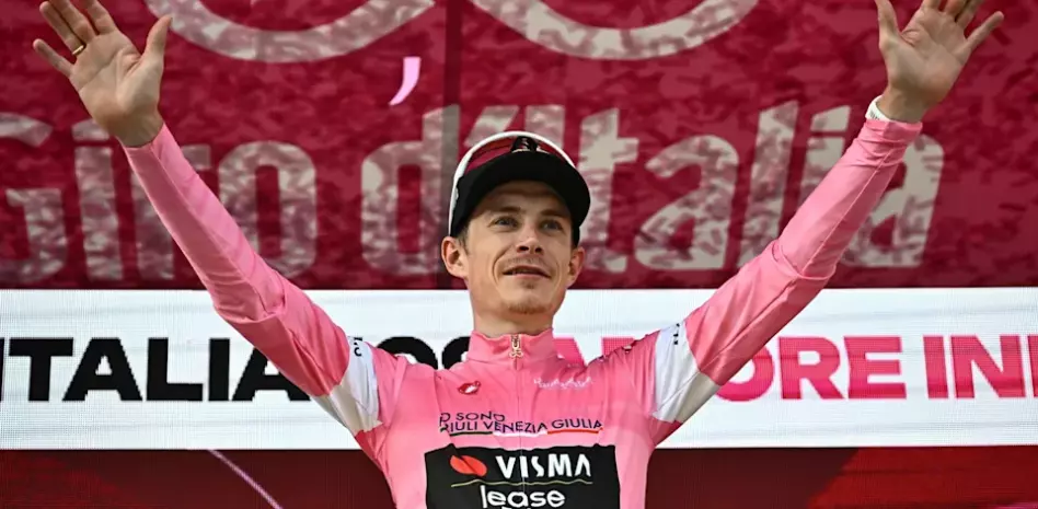 Vingegaard, con la cuarta victoria, da otro paso hacia el triunfo final en el Giro de Italia