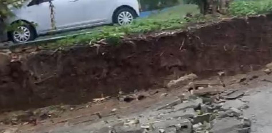 Se desploma pared de escuela en Sabana Perdida