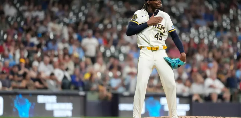 Mánager de Cerveceros dice que son inaceptables los alardes del dominicano Uribe en el box