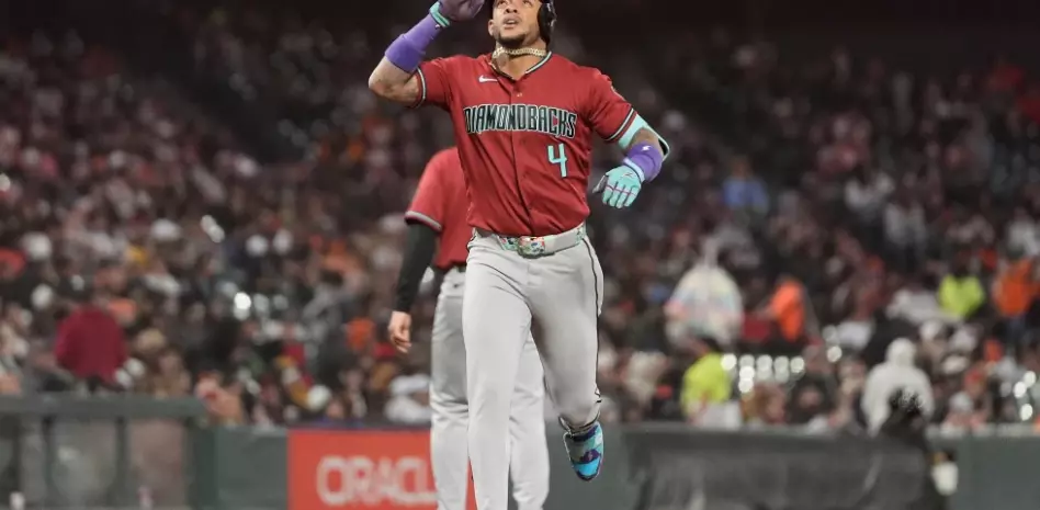 Ketel Marte pega vuelacercas y los Diamondbacks vencen 7-5 a Gigantes