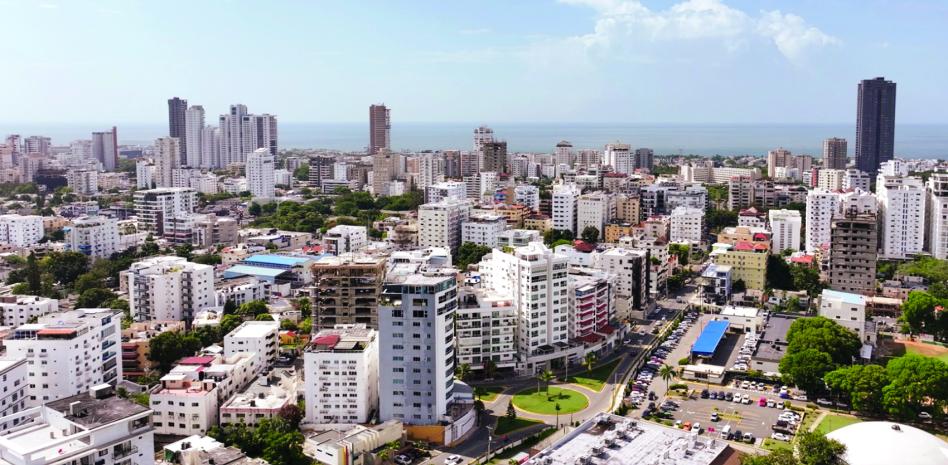 Economía crece en promedio de 4.0% entre enero-abril de este año
