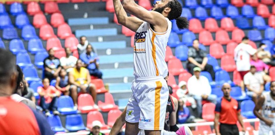 Obanor, Huffman y Ulloa ponen a los Héroes en fase de eliminación de la LNB