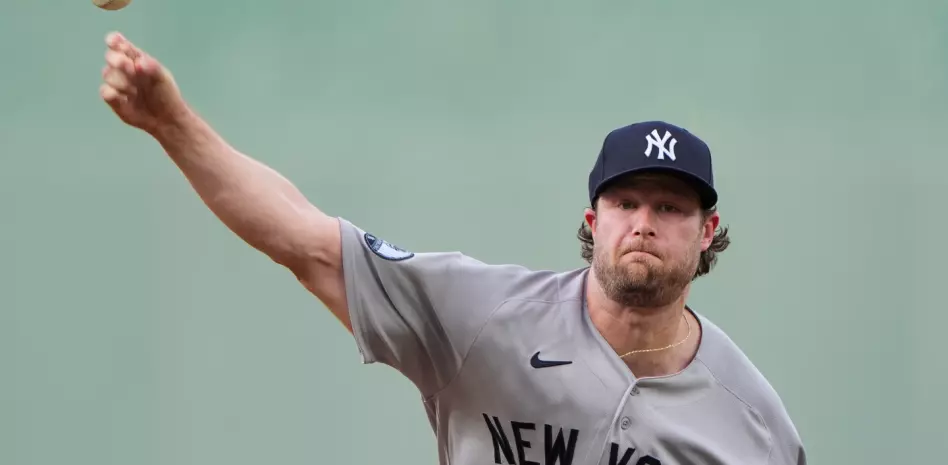 Cole poncha a 10, Yankees blanquean a los Reales y les han ganado 14 seguidos