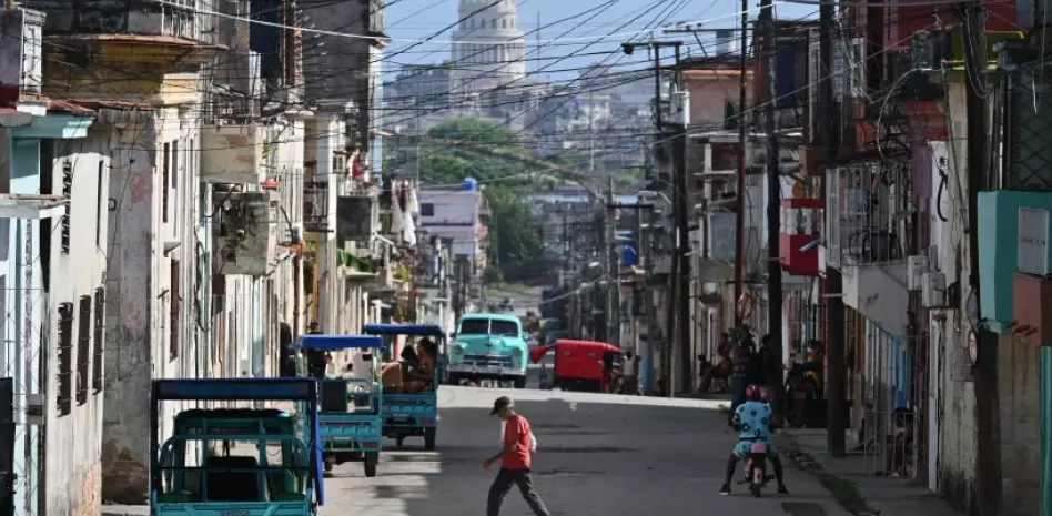 Alto militar de EE.UU. de visita por La Habana