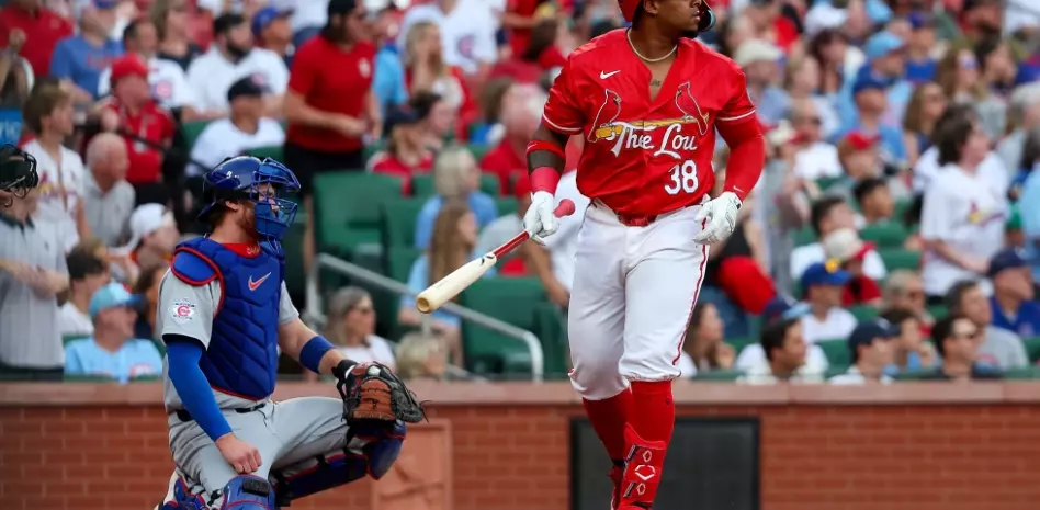 Velázquez, Saggese y Herrera jonronean, Cardenales superan a los Cachorros