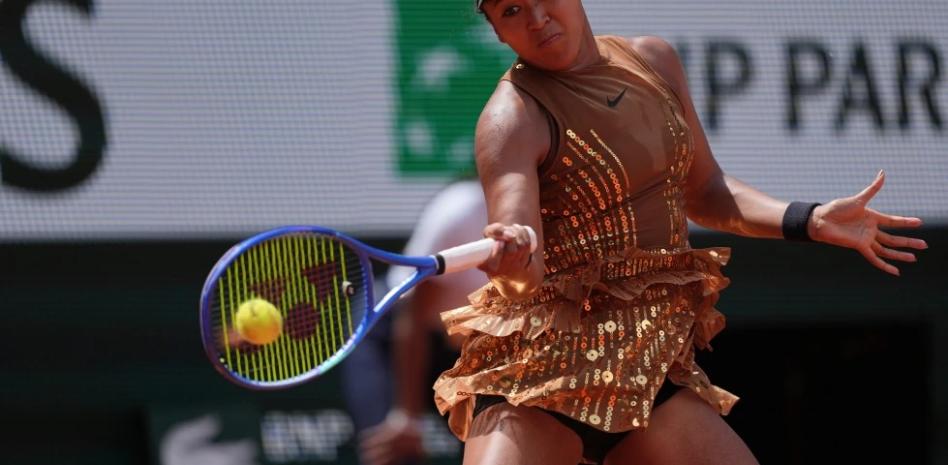 Naomi Osaka pasa a octavos de final del Abierto de Francia