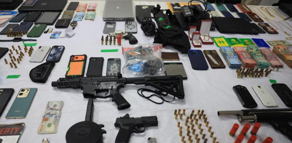 Desmantelan red internacional dedicada al tráfico ilegal de armas