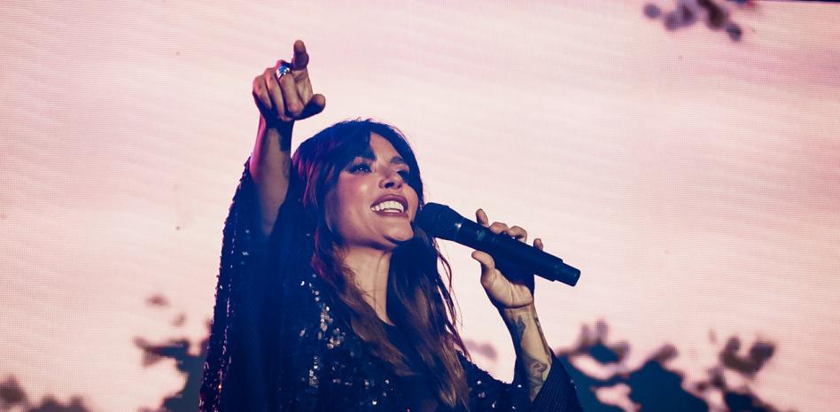 Kany García celebra certificación Oro de “A la niña que fui” impulsada por versión en vivo en RD