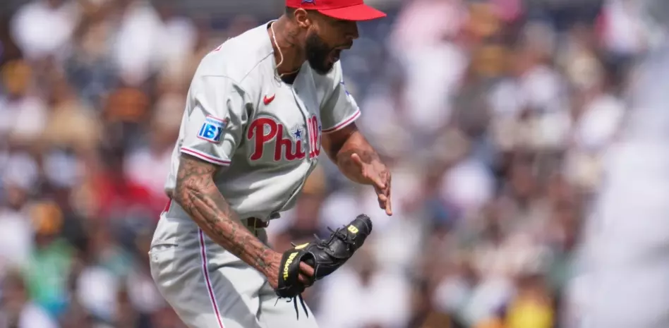 Cristopher Sánchez, con 44 2/3 innings sin permitir carreras, avanza hacia la marca de Hershiser