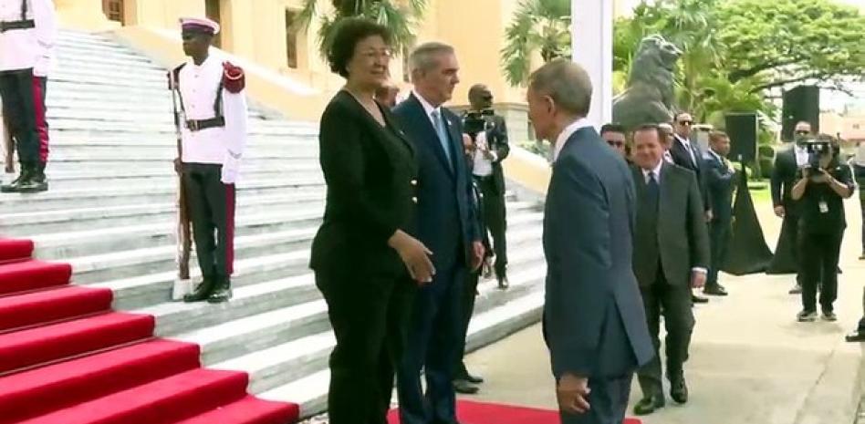 VIDEO: Abinader recibe a presidenta de Surinam, Jennifer Geerlings-Simons, en visita oficial