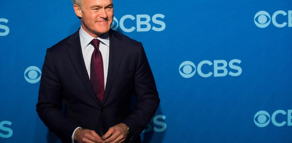 CBS News despide a Scott Pelley mientras la cadena enfrenta una crisis