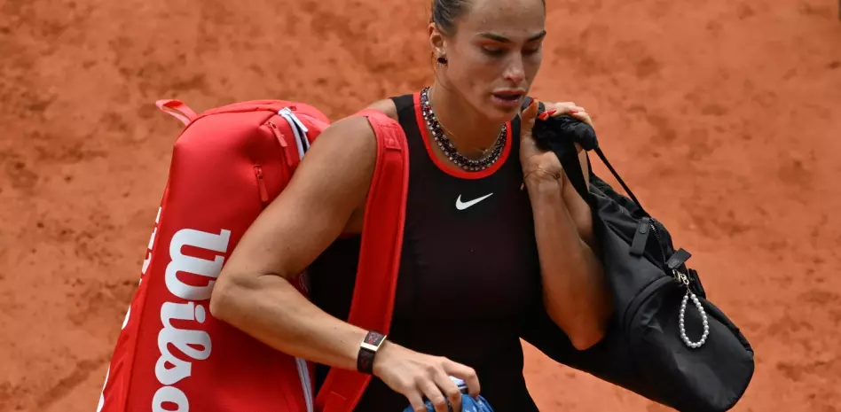 Sabalenka expresa deseo de dejar el tenis tras perder en cuartos de Roland Garros