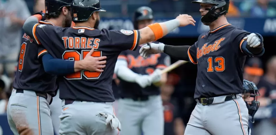 Melton y Dingler brillan mientras los Tigres barren a Rays de Tampa Bay
