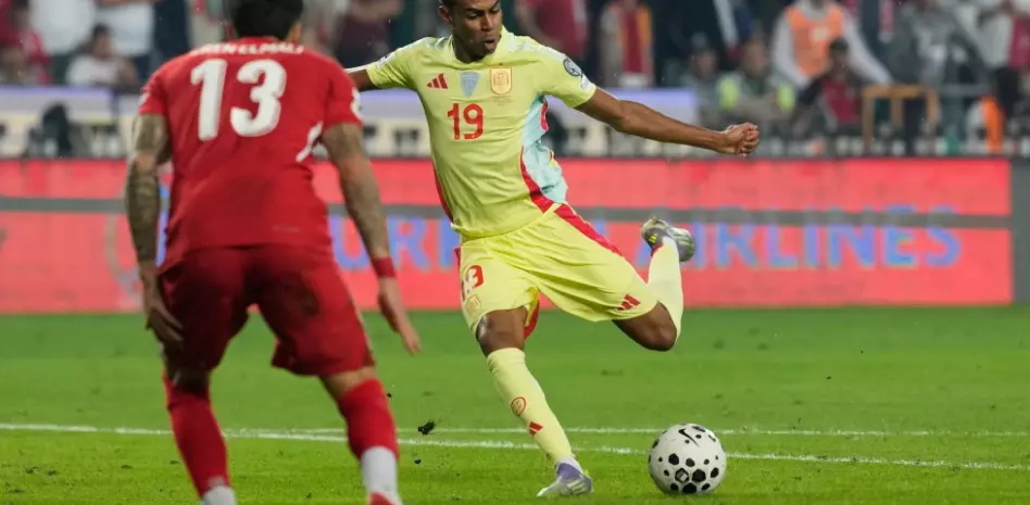 Técnico español confía en que Lamine Yamal estará listo para el debut de la Copa Mundial