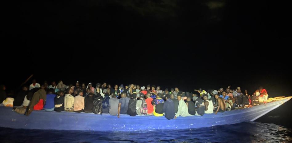 Estados Unidos intercepta embarcación con 240 haitianos