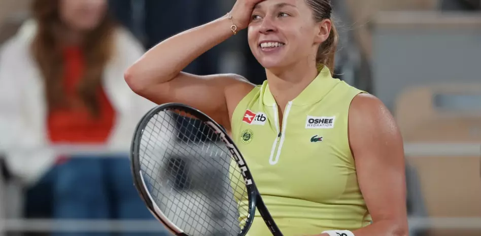 Maja Chwalinska se cita con Mirra Andreeva en la final de Roland Garros