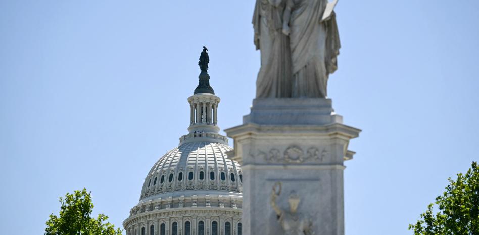 Senado EEUU aprueba 70.000 millones de dólares para la ofensiva migratoria de Trump