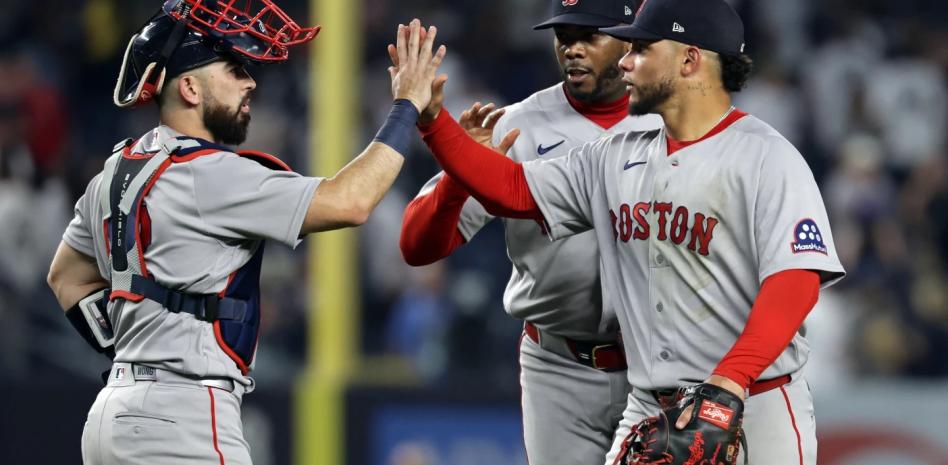 Contreras conecta un jonrón e impulsa 3 carreras para liderar a Boston sobre Yankees