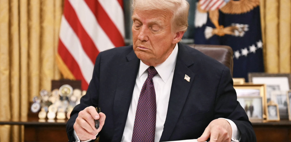 Juez federal anula política de Trump contra inmigrantes de 39 países