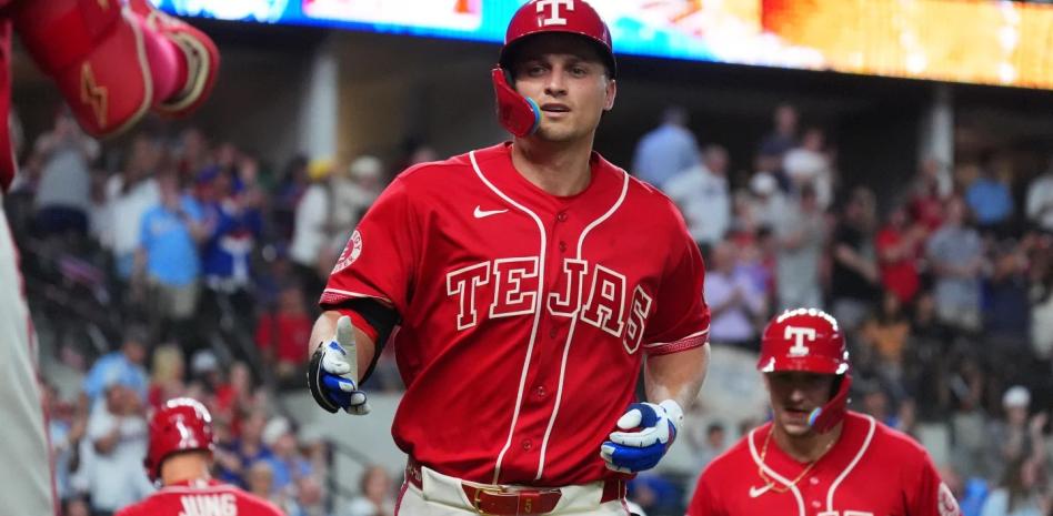 Higashioka y Seager jonronean en el triunfo de los Vigilantes sobre Cleveland