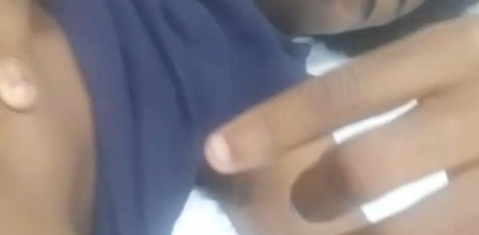 Joven golpeado en la Policía de Neyba tras gritar para que lo dejen ver a su madre