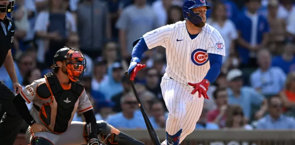 Sencillo de Busch y error de Gigantes en la décima otorgan el triunfo a los Cachorros