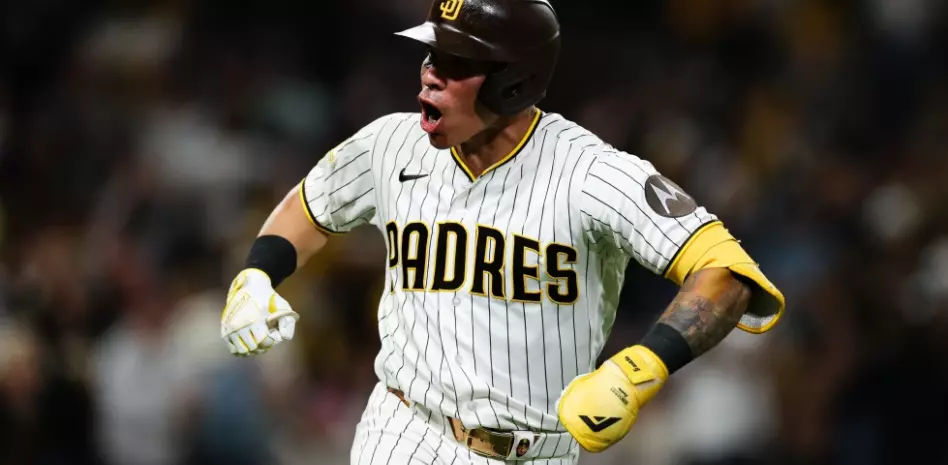 Padres cortan racha de 6 derrotas al superar a Mets con primer jonrón de Fermín