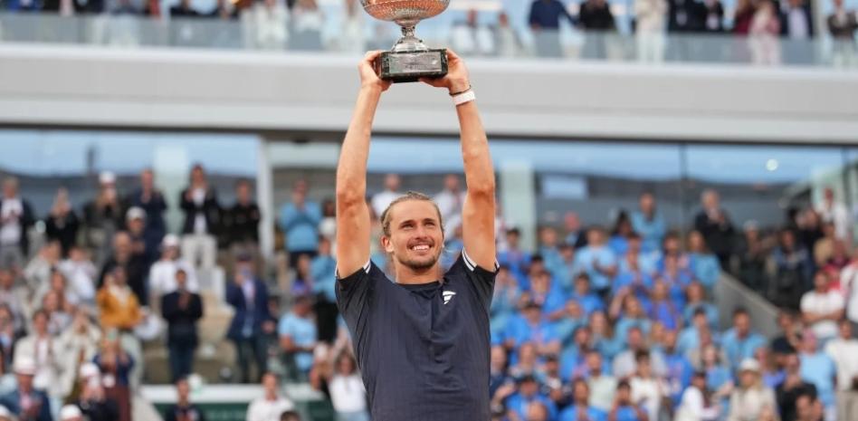 Zverev gana Roland Garros, el primer título de Grand Slam de su carrera