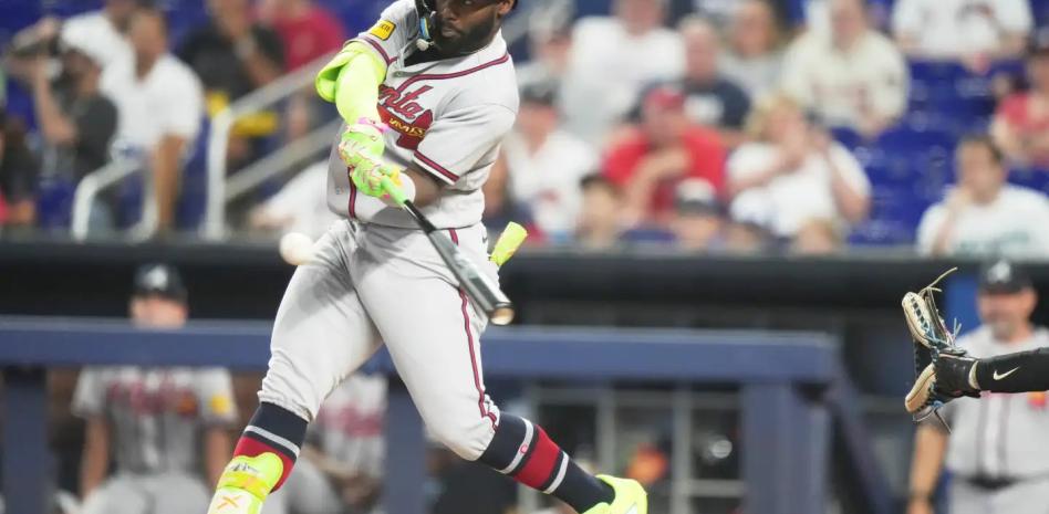Michael Harris decide con un doblete el triunfo de los Bravos sobre Pittsburgh