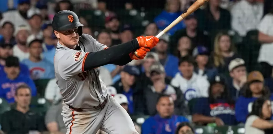 Un sencillo de Chapman en la décima da a los Gigantes la victoria sobre los Cachorros