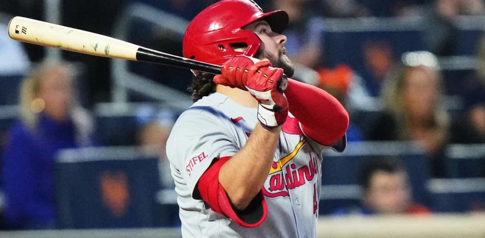 Burleson conecta un jonrón e impulsa 3 carreras en triunfo apabullante de San Luis sobre Mets
