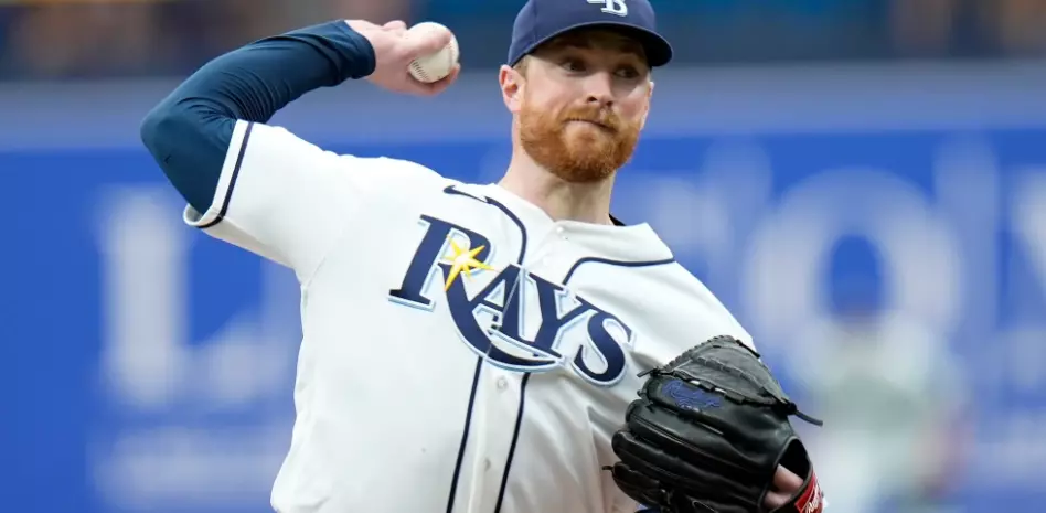 Rasmussen poncha a 13, Rays ganan y barren a los Medias Rojas de Boston