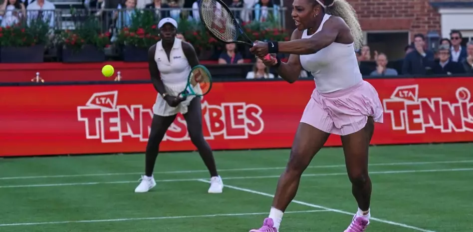 Lesión de Mboko pone en riesgo la campaña de dobles de Serena Williams en Queen’s Club
