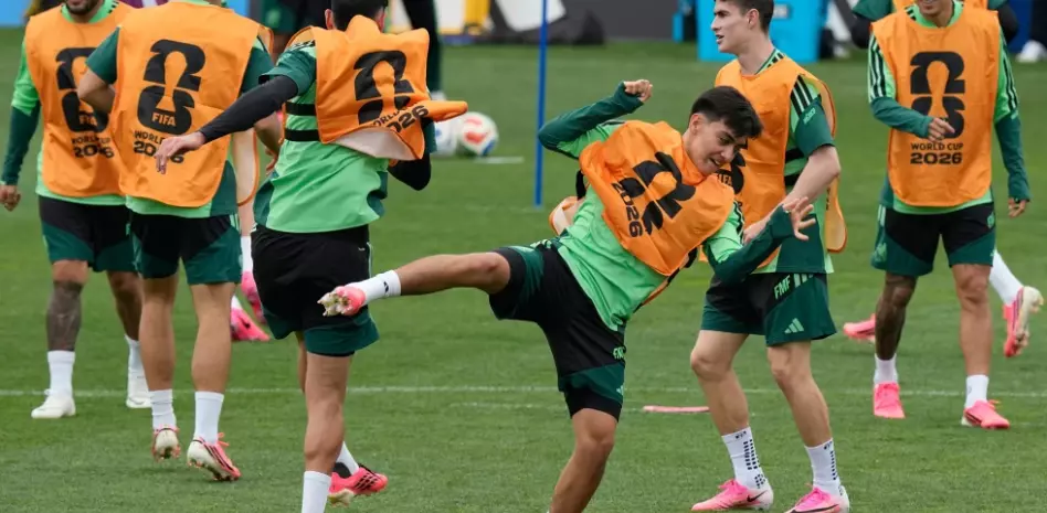 México abre su tercera Copa Mundial ante Sudáfrica, inversa de la inauguración de 2010