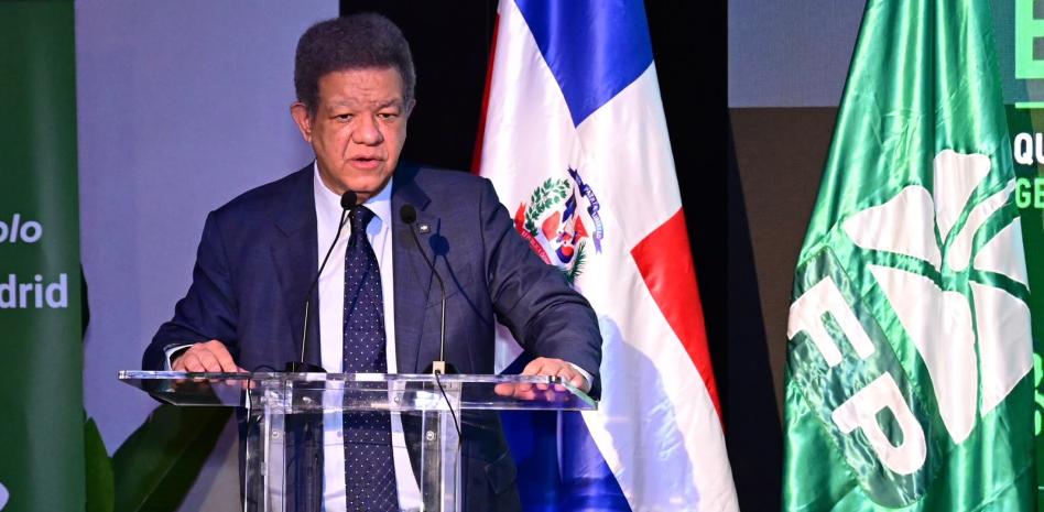 Leonel Fernández rechaza plan anticrisis del Gobierno