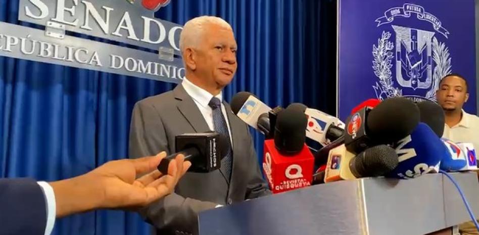 VIDEO: Senadores reciben proyecto de reformas económicas del Gobierno