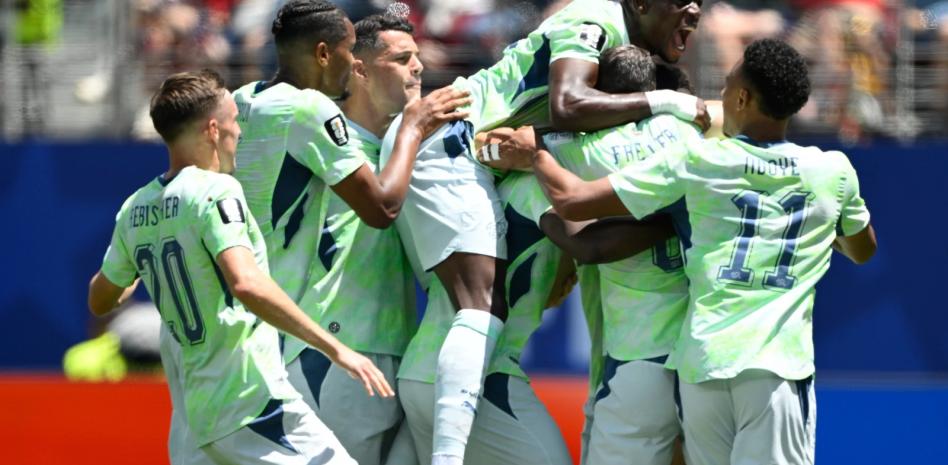 Qatar y Suiza igualan 1-1 en segunda jornada del grupo B