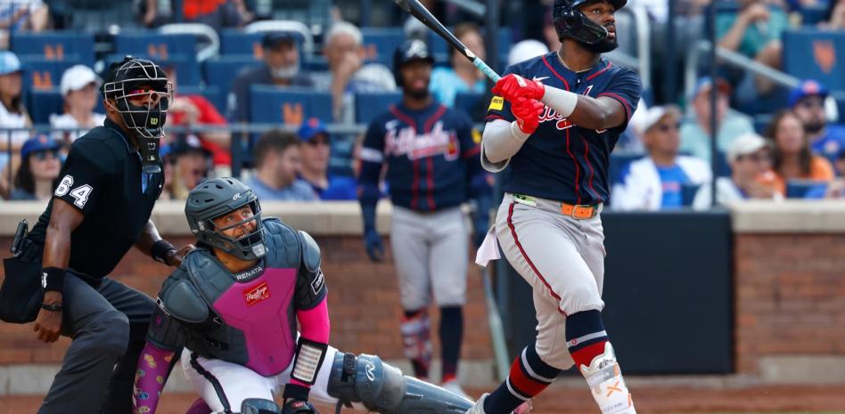 White y Harris II lideran victoria de Bravos sobre los Mets 3-1