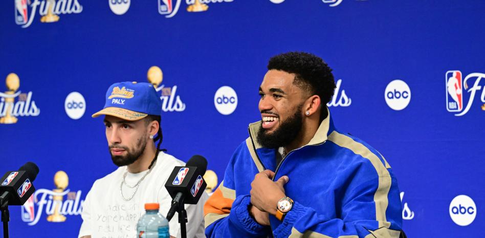 KAT y Alvarado, los rostros latinos del anillo de los Knicks