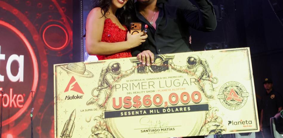 Julio Código es premiado con 60 mil dólares en la final de “Planeta Alofoke”