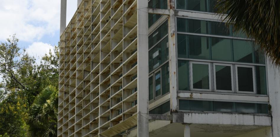 Biblioteca Nacional presenta deterioro en sus instalaciones