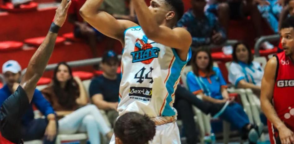 Ledo y Montero mantienen a Titanes en la lucha con triunfo ante los Gigantes en LNB