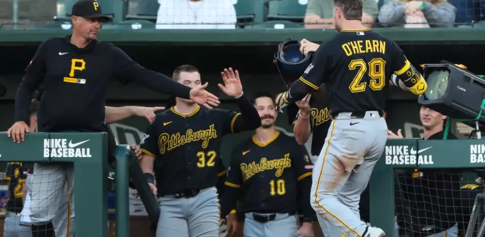 Ryan O’Hearn remolca seis vueltas y los Piratas vencen 12-4 a los Atléticos