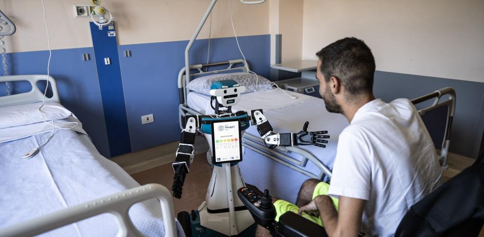 Italia: Un hospital de Milán pone a prueba un robot que promete liberar tiempo al personal sanitario