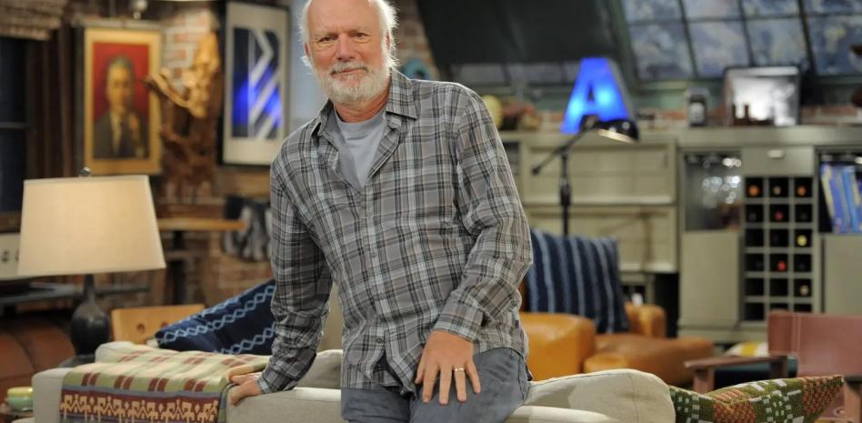 Muere James Burrows, el genio detrás de “Cheers” y “Will & Grace”