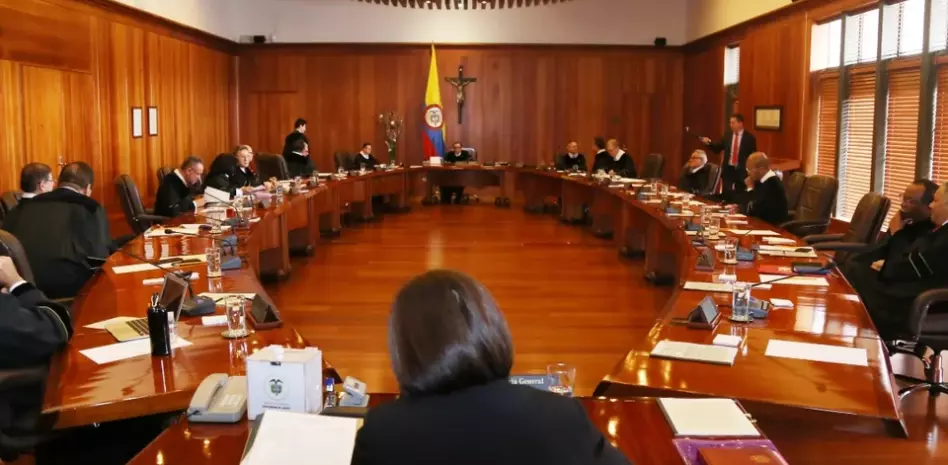 Senadora colombiana aliada de Petro rinde indagatoria en Corte por escándalo de corrupción